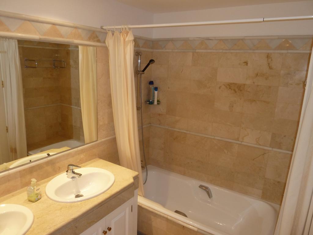 Greenlife Village Apartment Марбелья Номер фото