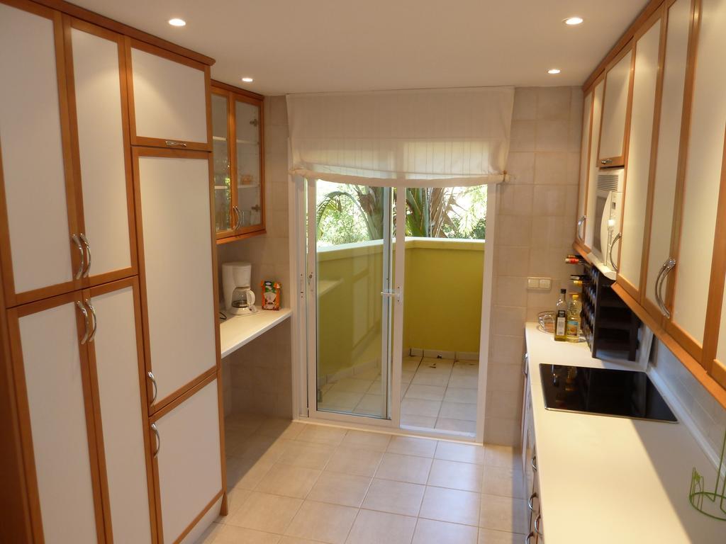 Greenlife Village Apartment Марбелья Номер фото