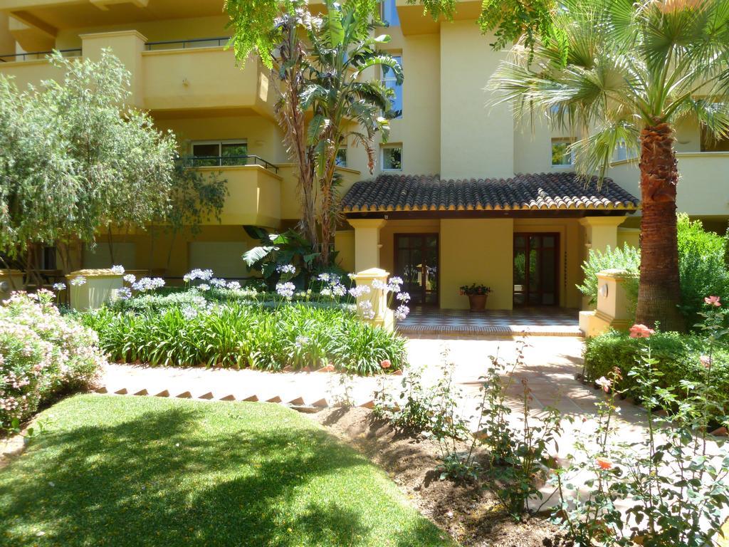 Greenlife Village Apartment Марбелья Номер фото